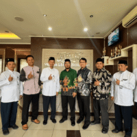 SMAHA Terima Studi Tiru dari Yayasan Wakaf Nur Hikmah Bekasi: Kupas Tuntas Sekolah Digital Berbasis iPad