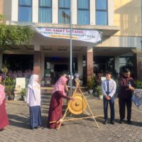 Upacara Pembukaan MPLS Ramah SMA Islam Hidayatullah Semarang Berlangsung Khidmat dan Penuh Semangat